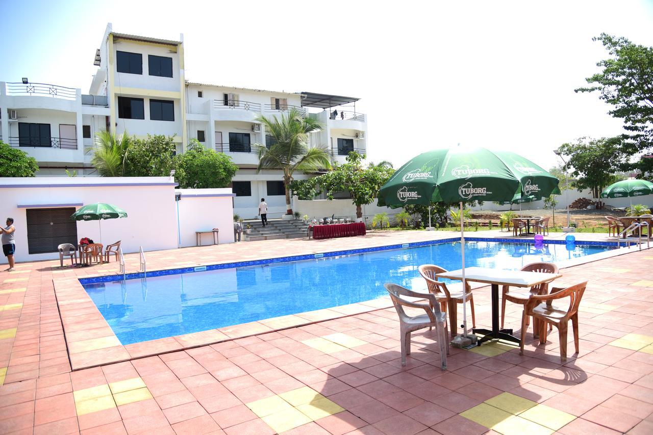 River Touch Resort Silvassa Exterior foto